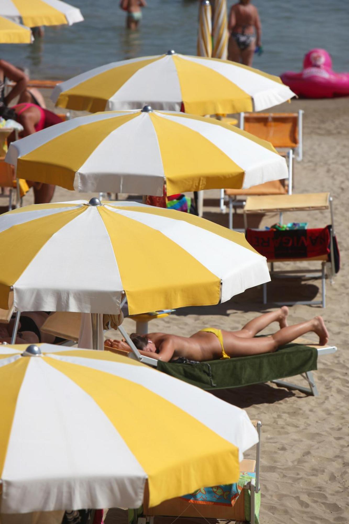 Villa Zavatta "B&B - Rooms & Apartments" Bellaria-Igea Marina Bagian luar foto